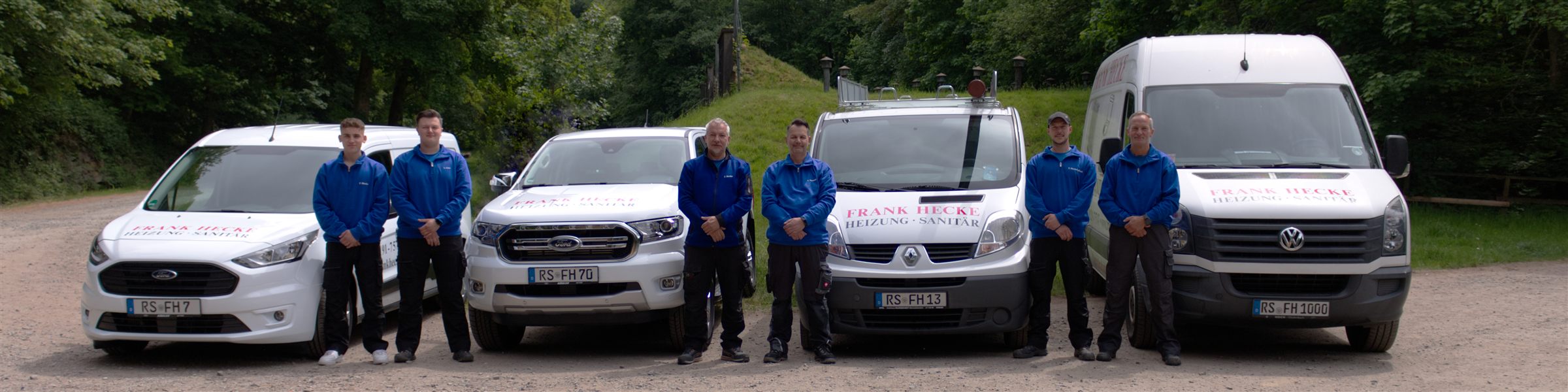 Das Team von Frank Hecke Heizung · Sanitär mit dem Fuhrpark